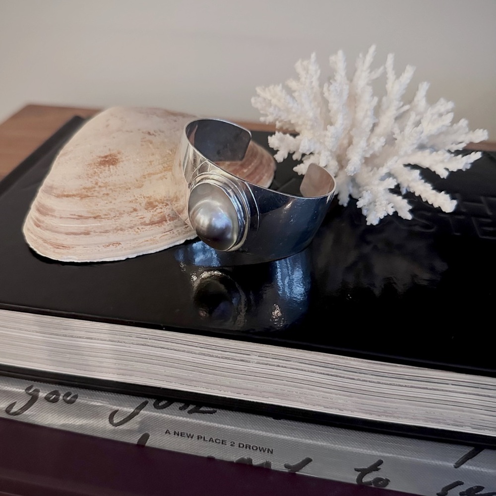 925 Sterling Silver & Mother of Pearl Jay King cuff bracelet